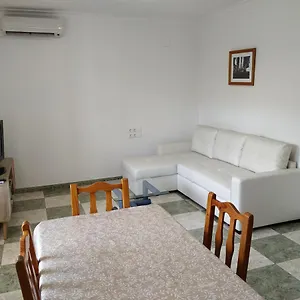 Apartamento Altillo 25 Garaje Y Wifi Gratis, Córdova