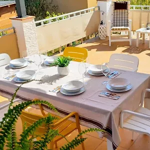 agradable-casa-con-terraza-en-sagar.catalonia-hotels.com/